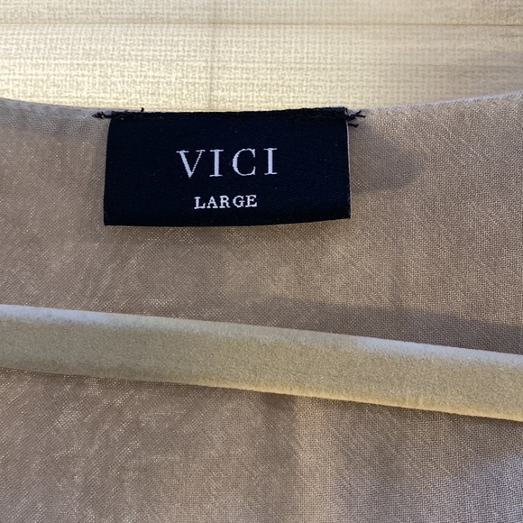 VICI- taupe washed our adorable bilevel top - Picture 3 of 7